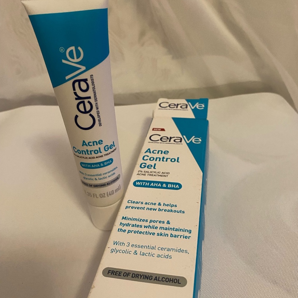 New CeraVe Acne GEL in original packaging.